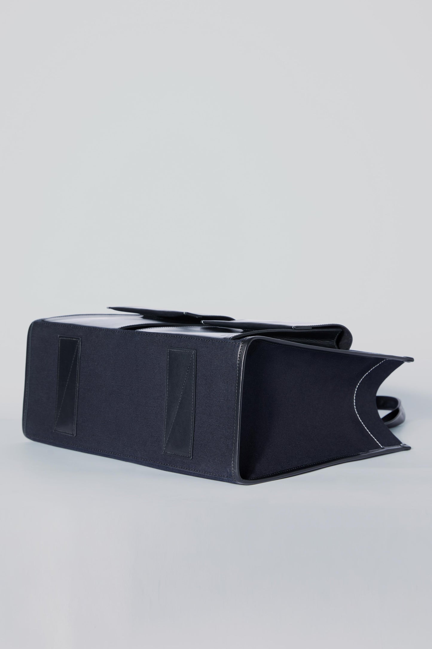 STITCHED POCKET MAXI TOTE LACİVERT/SİYAH