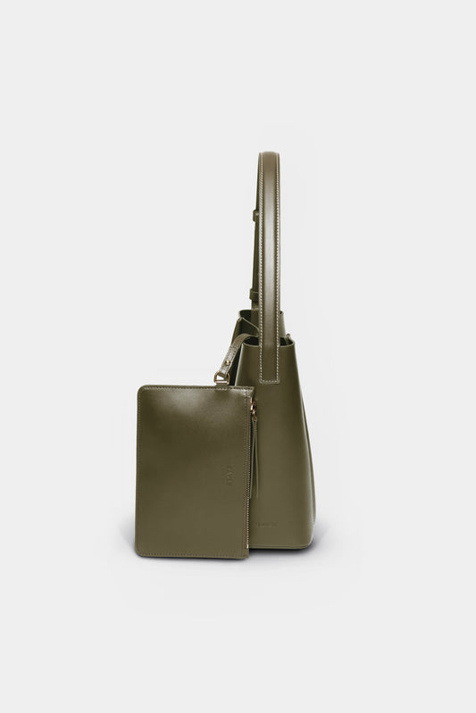 THE MEDIUM TOTE PLISSÉ KHAKI LEATHER