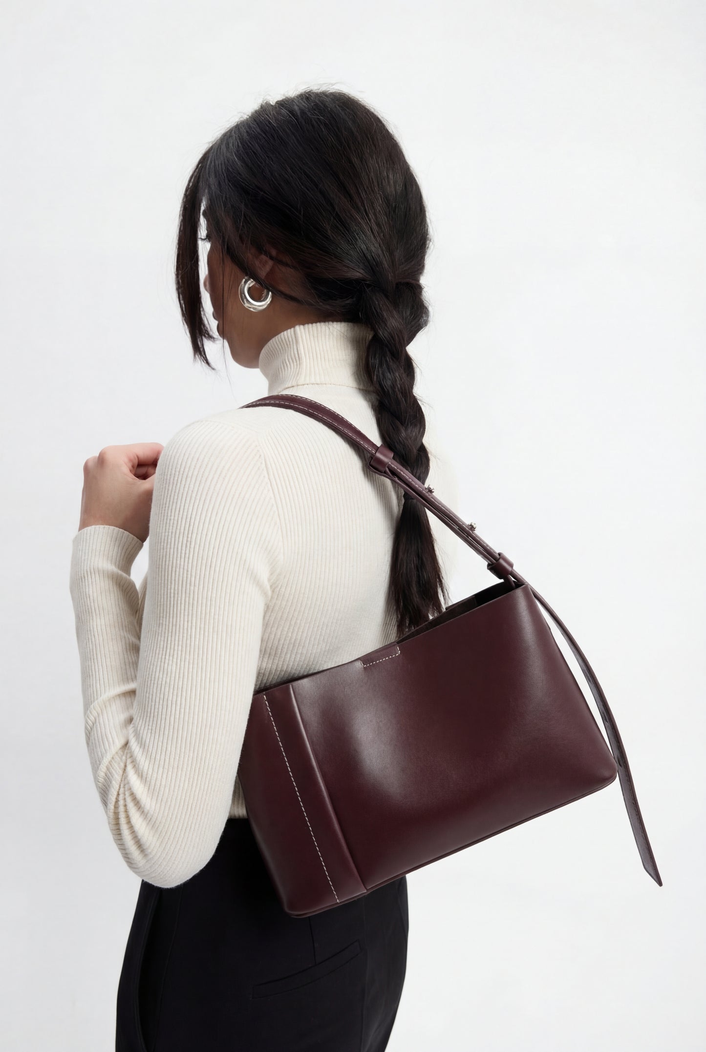 THE SMALL TOTE PLISSÉ BORDO