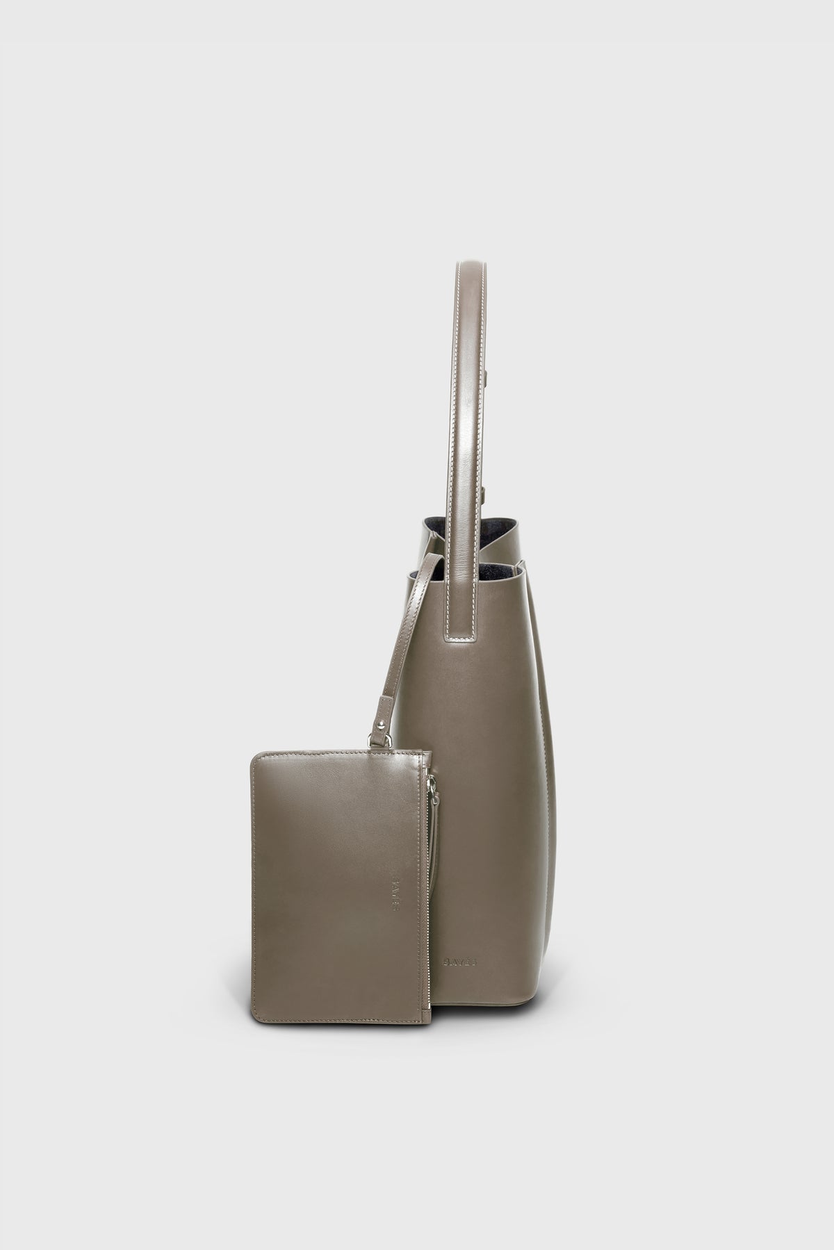 THE LARGE TOTE PLISSÉ TAUPE LEATHER