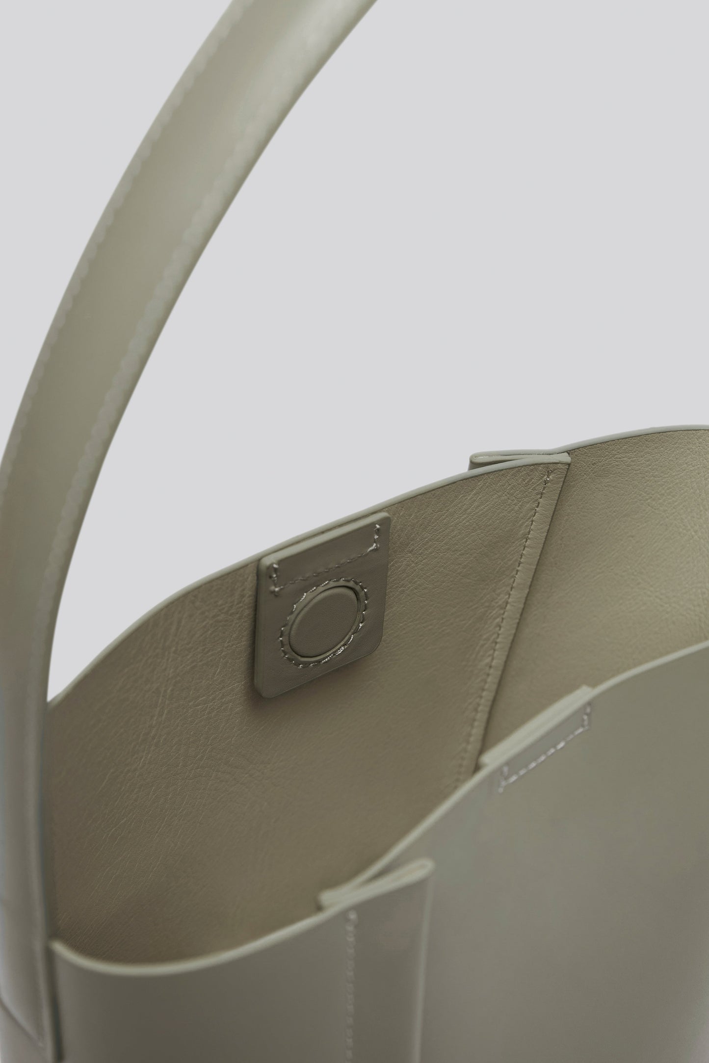 THE MEDIUM TOTE PLISSÉ YAĞ YEŞİLİ