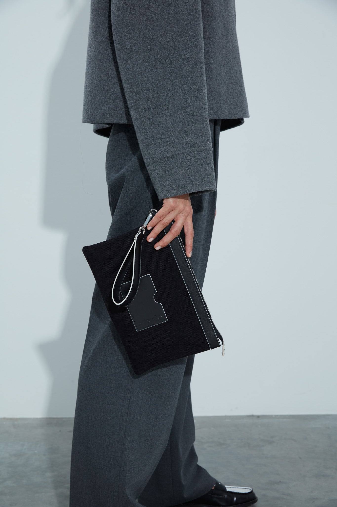 STITCHED CLUTCH SİYAH/KIRIK BEYAZ