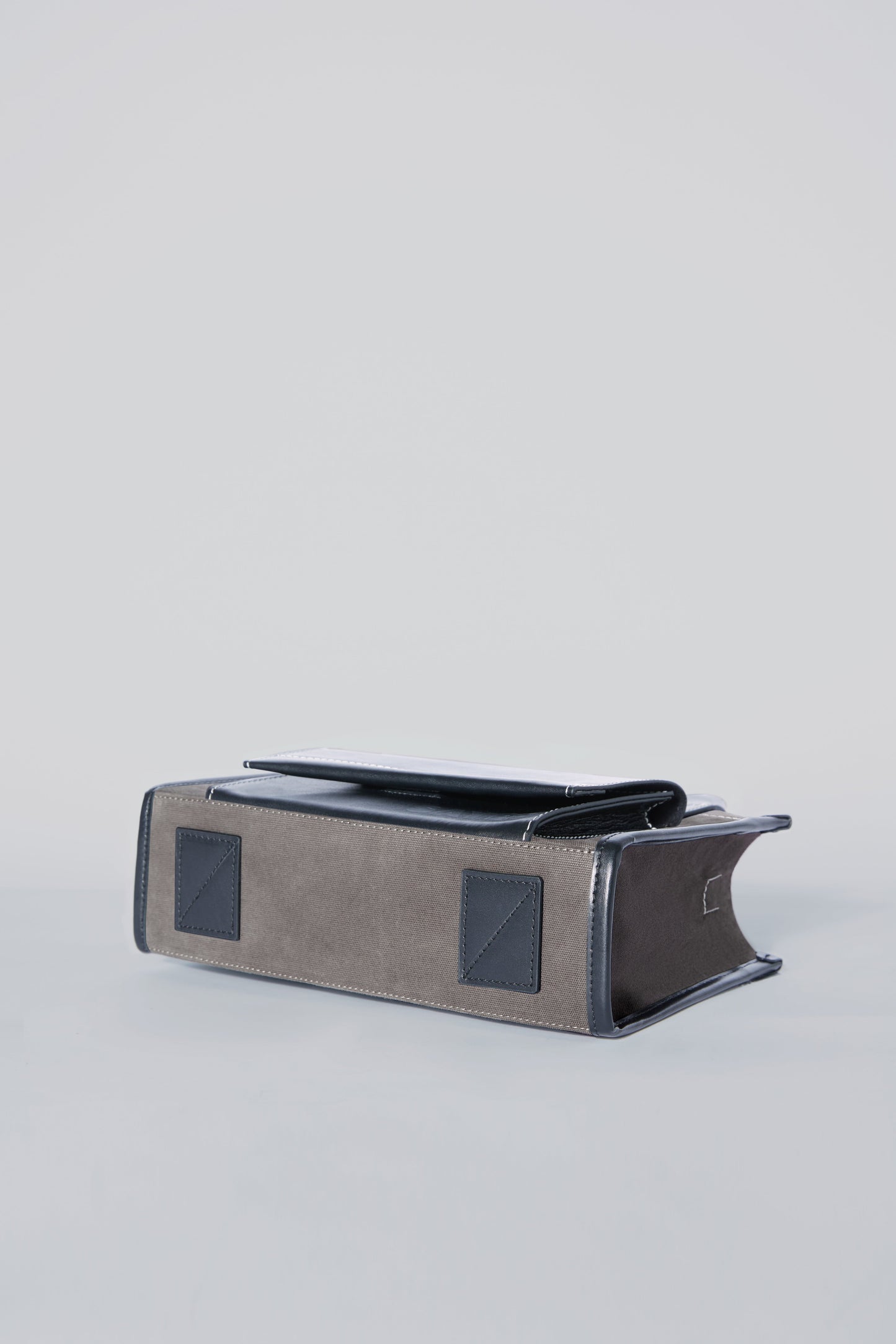 STITCHED POCKET MINI TOTE VİZON/SİYAH