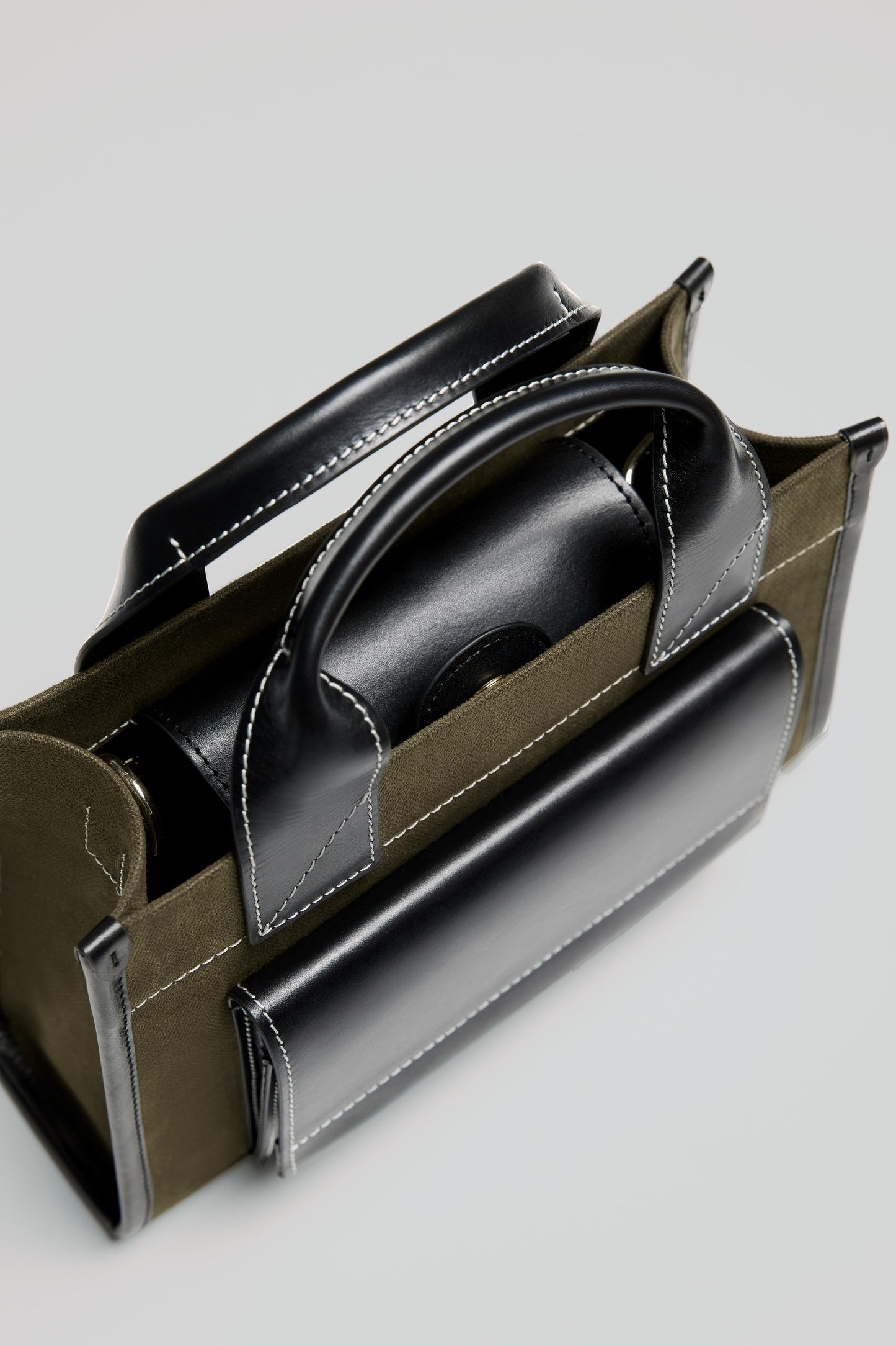 STITCHED POCKET MINI TOTE KHAKI/BLACK