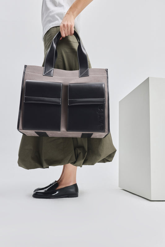 STITCHED POCKET MAXI TOTE MINK CANVAS AND BLACK LEATHER