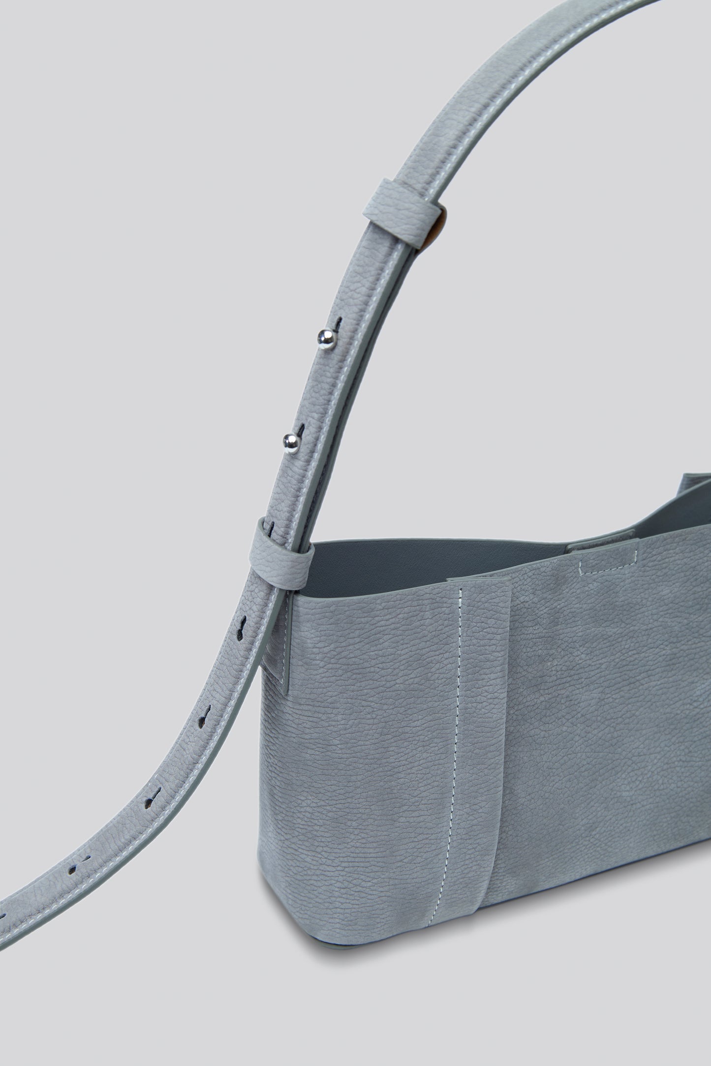 THE SMALL TOTE PLISSÉ GRİ NUBUK