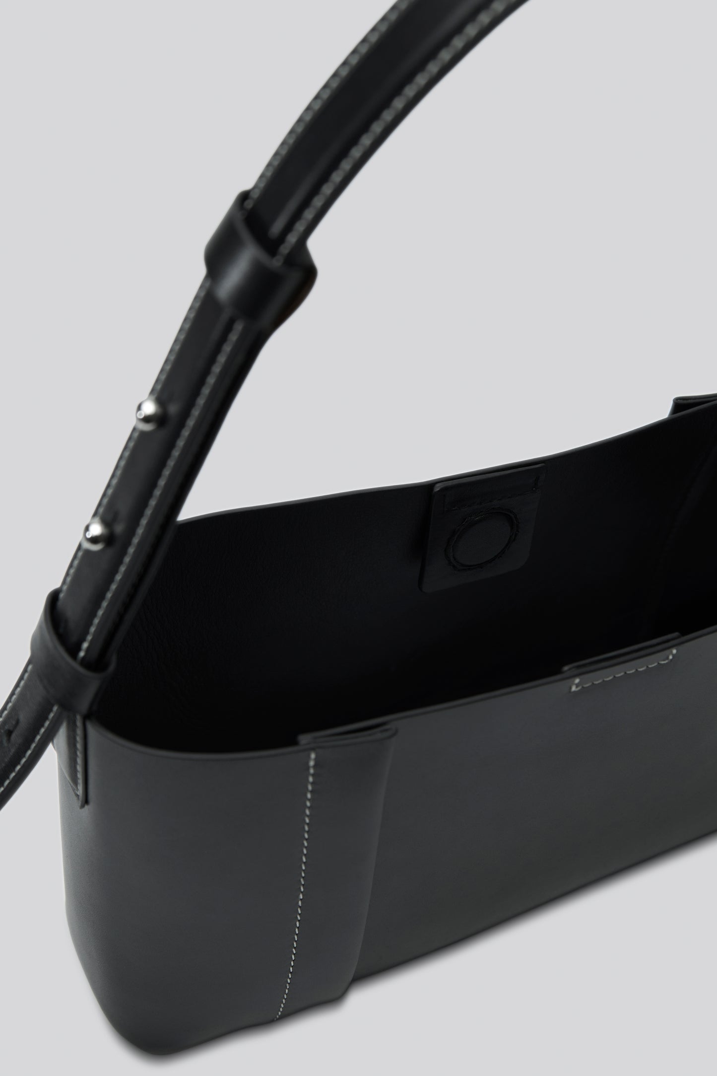 THE SMALL TOTE PLISSÉ BLACK