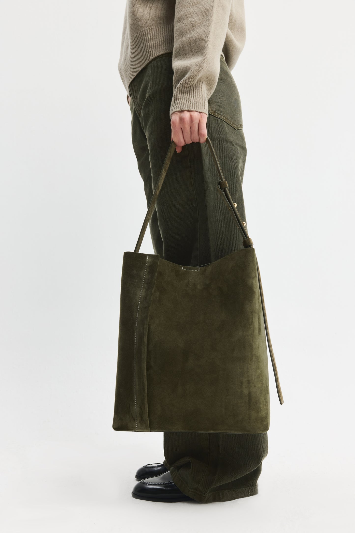 THE LARGE TOTE PLISSÉ HAKİ SÜET