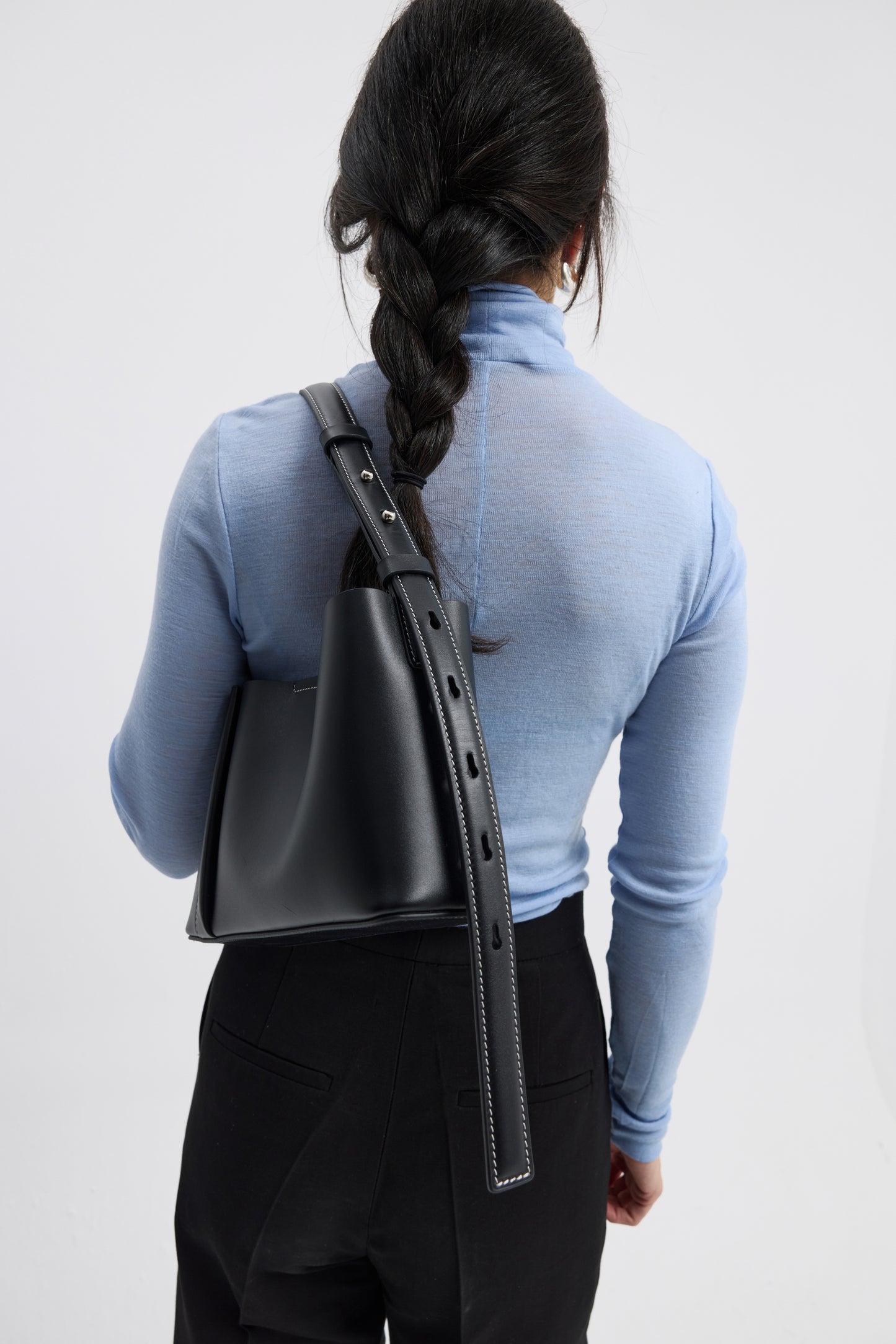 THE SMALL TOTE PLISSÉ SİYAH