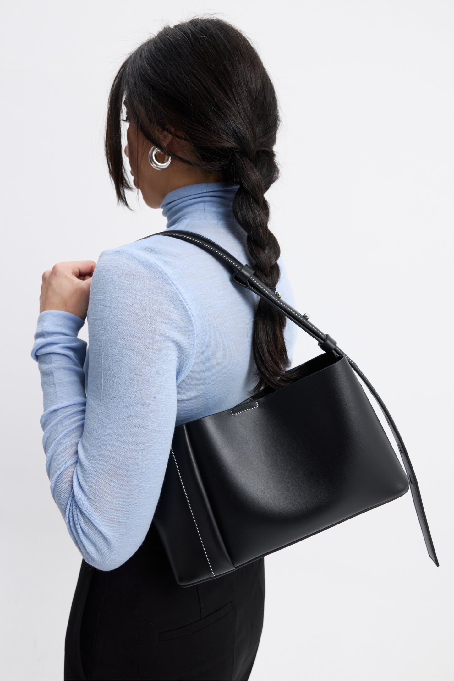 THE SMALL TOTE PLISSÉ SİYAH