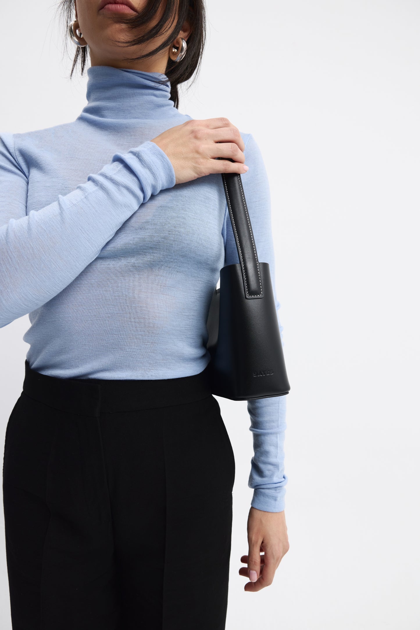 THE SMALL TOTE PLISSÉ SİYAH